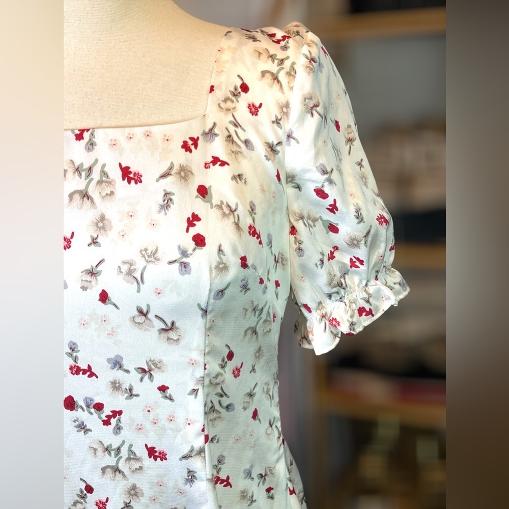 OUR HERITAGE ~ Floral Print Romantic Midi Dress ~ Size Medium - Picture 3 of 7